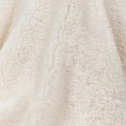 Long Faux Fur Throw Blanket Off White - Threshold™ -Decor House GUEST 3226b946 93a4 400a 82ff 08d5208529c5