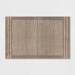 2'6"x4' Washable Knitted Stripe Accent Rug - Threshold™ -Decor House GUEST aef6cd95 a564 4f19 8b4e 204de8b7e707