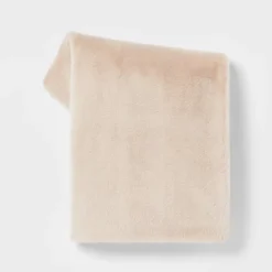 Faux Rabbit Fur Throw Blanket - Threshold™ -Decor House GUEST ccaec297 873b 4e05 9eaf 9c7868cdd1c4