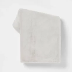 Faux Rabbit Fur Throw Blanket - Threshold™ -Decor House GUEST e2fec1f4 e1e5 44a5 b6ea 9879ff6f13fa