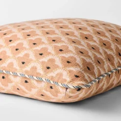 Square Geo Pattern With Striped Piping Peach - Threshold™ Design With Studio McGee -Decor House GUEST fe5e0fb6 5a7b 4bca 82d3 40d32441c02f